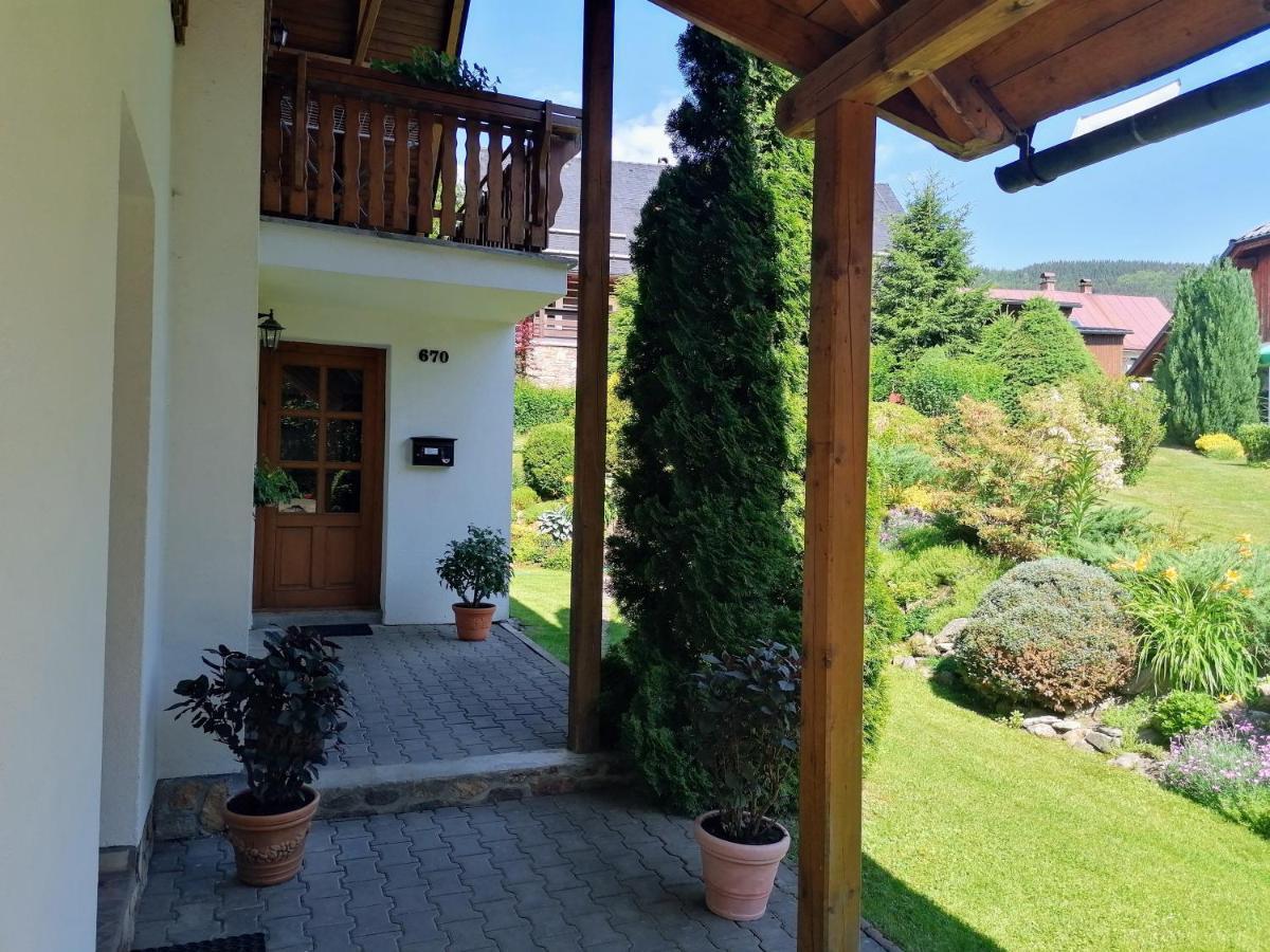 Apartmany 670 Pod Lysou Horou Rokytnice nad Jizerou Bagian luar foto